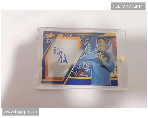 中国女足球星卡拆箱揭秘 她的比赛之路与荣耀背后故事全曝光